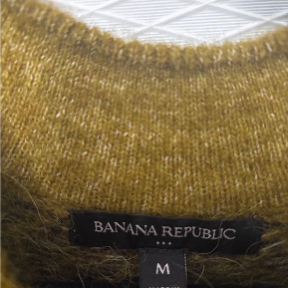 Banana Republic Olive and Black Fair Isle Alpaca Sweater Size Medium - Picture 2 of 3